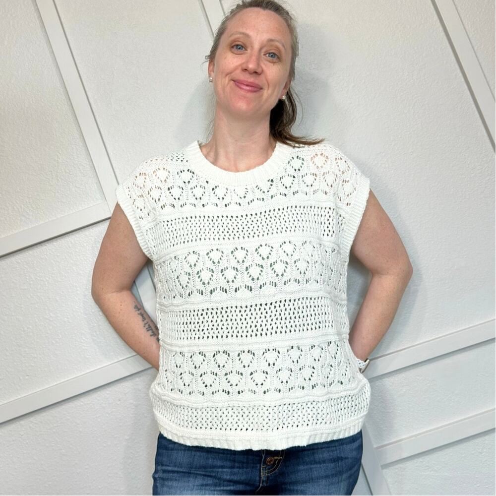 Cyrus Open Knit Crochet Sweater Vest Large Woven Boho Chic Festival Pullover